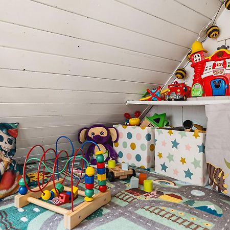 Dinbnb Apartments I Family Dream In Bergen I Playroom I Private Garden Экстерьер фото